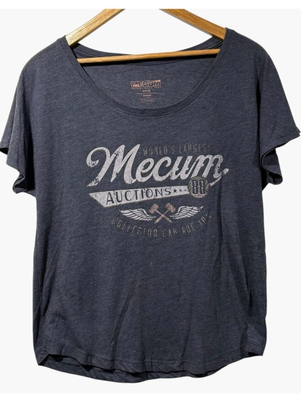 Mecum Womens Mecum Collector Car Auctions T-Shirt Gray Sz M